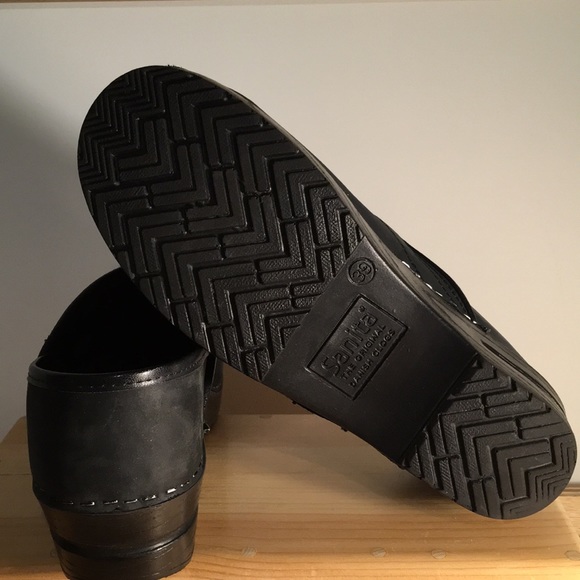 Santia Danish Clogs Black Leather US 8.5 or Euro 39 - Picture 6 of 8